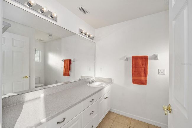 APT-2 - 1563 Nw 29 Th Rd, Townhouse with 2 bedrooms, 2 bathrooms and null parking in Gainesville FL | Image 27