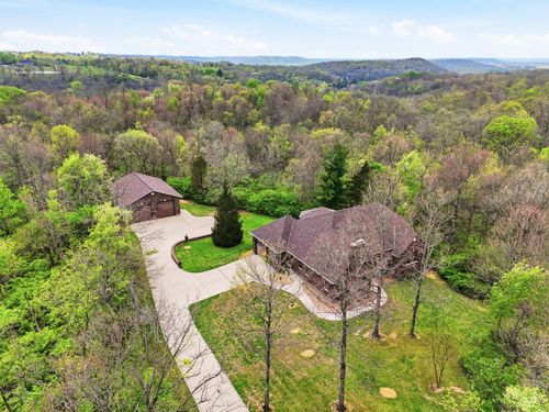 5739 Squirrelsnest Ln, Cincinnati, OH, 45252-1029 | Card Image