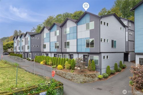 2732 S Andover St, Seattle, WA, 98108-4214 | Card Image