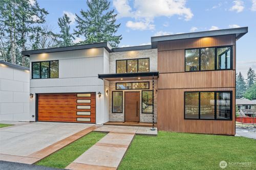 7905 240th St Sw, Edmonds, WA, 98026-9117 | Card Image