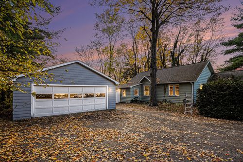 3519 W Milham Ave, Portage, MI, 49024-1032 | Card Image