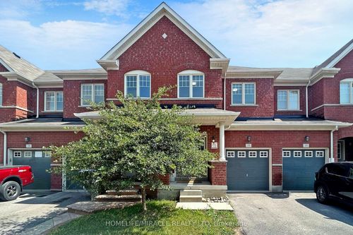 15 Masseyfield St, Brampton, ON, L6P3E1 | Card Image