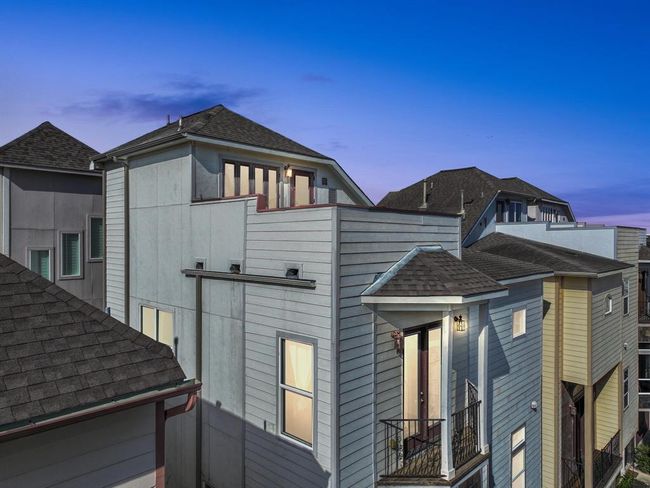 2014 Sabine St, House other with 4 bedrooms, 5 bathrooms and 2 parking in Houston TX | Image 5