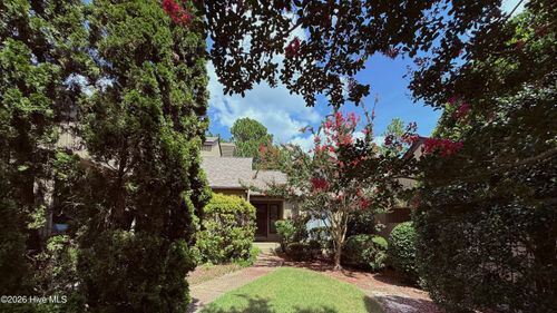 30 Lake Pinehurst Villas Rd, Pinehurst, NC, 28374-9298 | Card Image