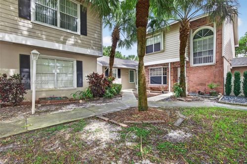 3752 Nw 122nd Ter, Sunrise, FL, 33323 | Card Image