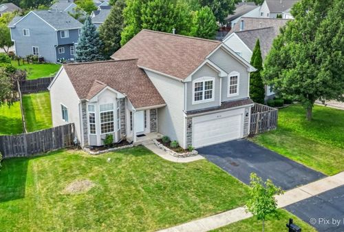 3021 Melbourne Ln, Lake In The Hills, IL, 60156-5664 | Card Image