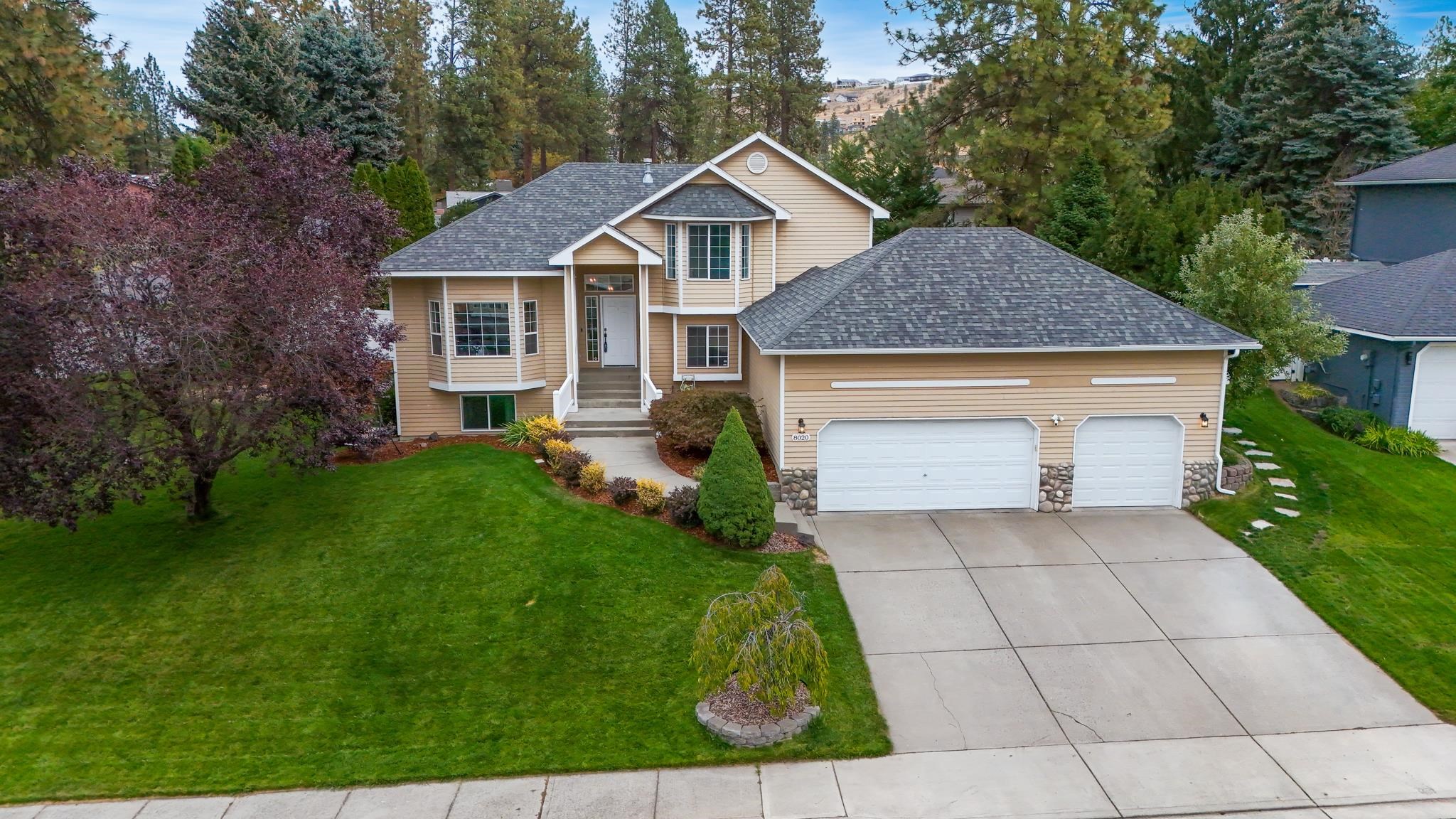 Hayley Ct, Spokane, WA 99208