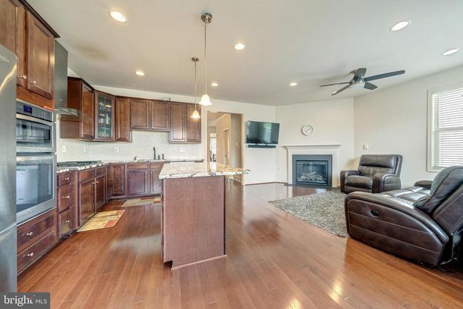 23314 Tradewind Dr, Townhouse with 3 bedrooms, 4 bathrooms and null parking in BRAMBLETON VA | Image 25