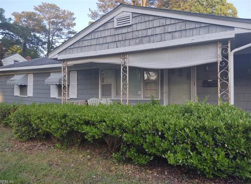 7822 Camellia Rd, Norfolk, VA, 23518-4618 | Card Image