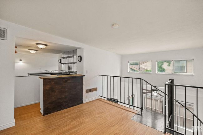 APT-30 - 5401 Dunsmuir Rd, Condo with 2 bedrooms, 1 bathrooms and null parking in Bakersfield CA | Image 11