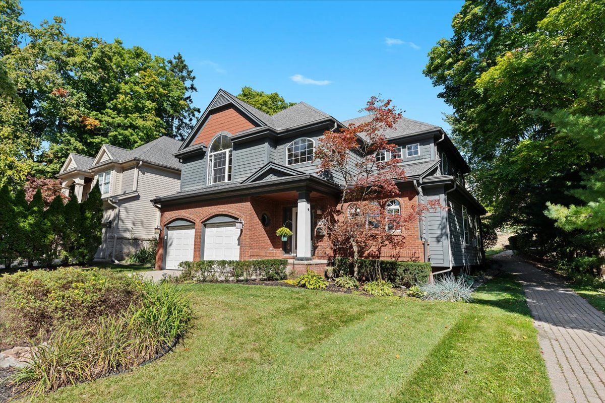 Commerce St, Milford, MI 48381