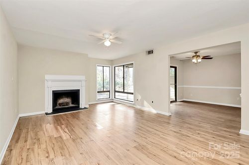 8022 Princess Ann Dr, Charlotte, NC, 28212-7659 | Card Image