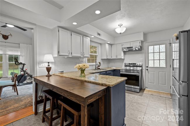 11712 Fernhurst Ln, House other with 3 bedrooms, 3 bathrooms and null parking in Charlotte NC | Image 10
