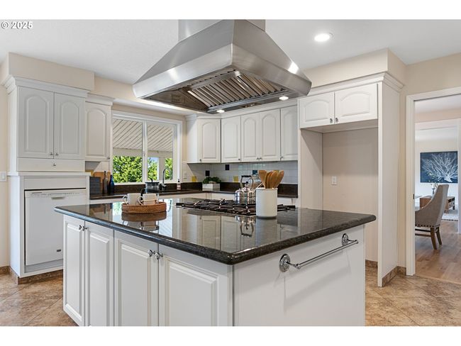 Kitchen-Island | Image 12