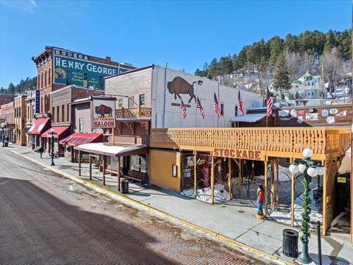 662 Main St, deadwood, SD, 57732-1124 | Card Image