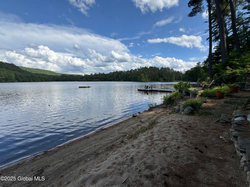 8 Read Dr, Lake Luzerne, NY, 12846-2425 | Card Image