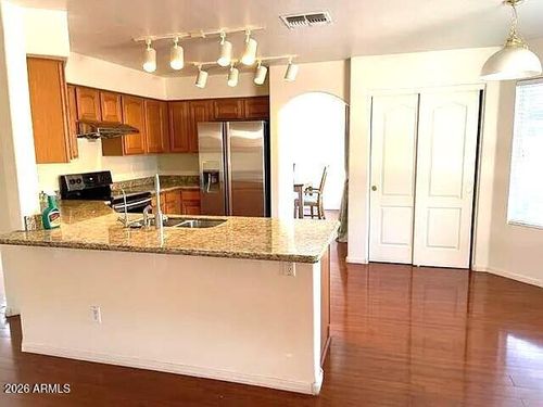 4230 E Redwood Ln, Phoenix, AZ, 85048-7025 | Card Image