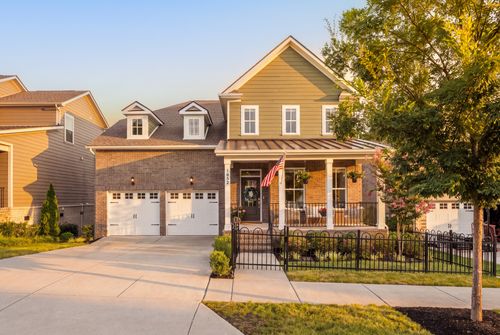 1052 Pebble Run Rd, Hendersonville, TN, 37075-1562 | Card Image