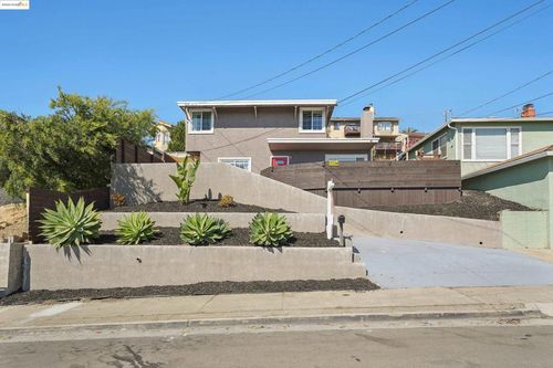 17324 Ehle St, Castro Valley, CA, 94546-3822 | Card Image