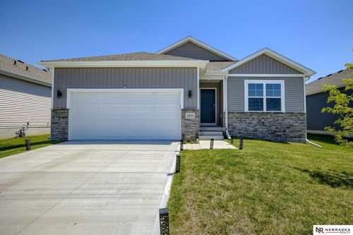 12613 S 204th Ave, Gretna, NE, 68028-8121 | Card Image
