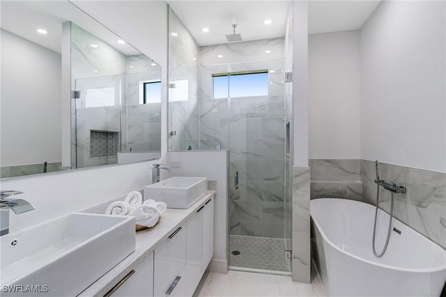 6032 Keystone Circle, House other with 4 bedrooms, 2 bathrooms and null parking in Labelle FL | Image 18