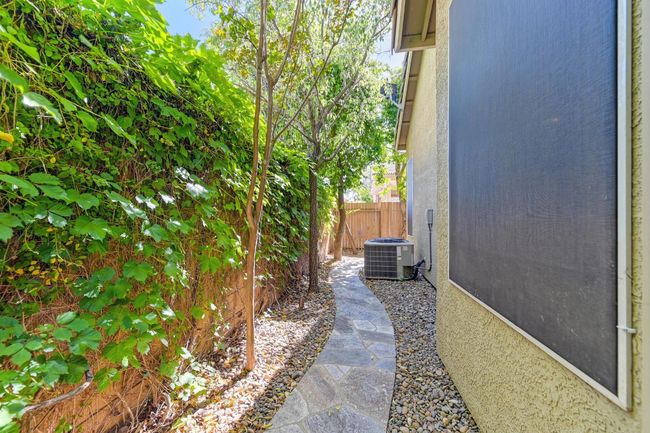 12040 Gold Arbor Ln, House other with 3 bedrooms, 2 bathrooms and null parking in Gold River CA | Image 43