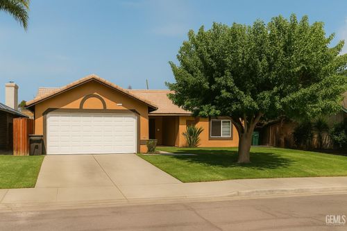 1708 Payne Dr, Arvin, CA, 93203-2701 | Card Image