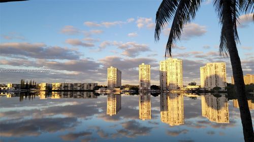217-18151 Ne 31st Ct, Aventura, FL, 33160-2660 | Card Image
