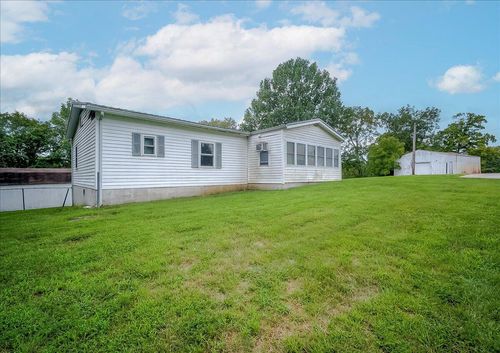 343 Tracy Ln, Frankfort, KY, 40601-9472 | Card Image