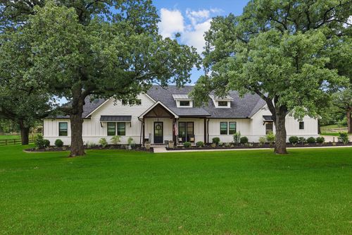 1749 Glenview Ln, Bartonville, TX, 76226-6819 | Card Image