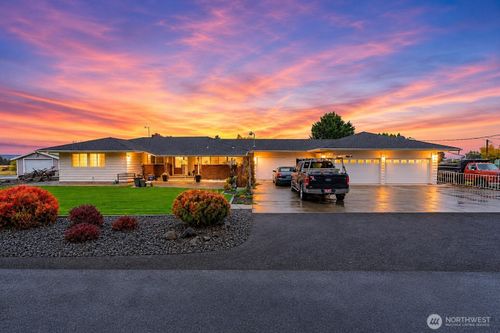 20271 Linden Rd Nw, Soap Lake, WA, 98851-9600 | Card Image