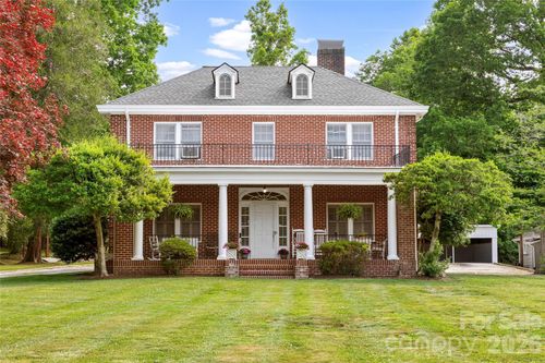 1518 Greenville Hwy, Hendersonville, NC, 28792-6337 | Card Image