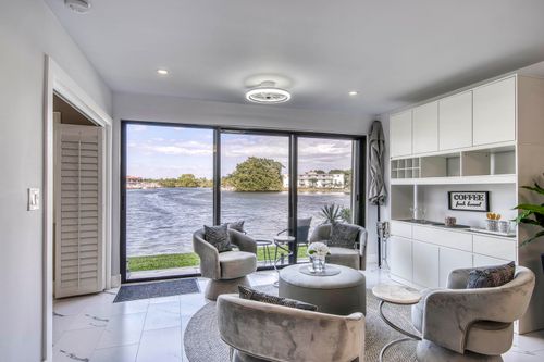 111-313 Lake Cir, North Palm Beach, FL, 33408-5235 | Card Image