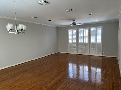 b-4113 Blossom St, Houston, TX, 77007-5806 | Card Image