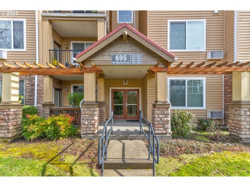 304-695 Nw Falling Waters Ln, Portland, OR, 97229-6298 | Card Image