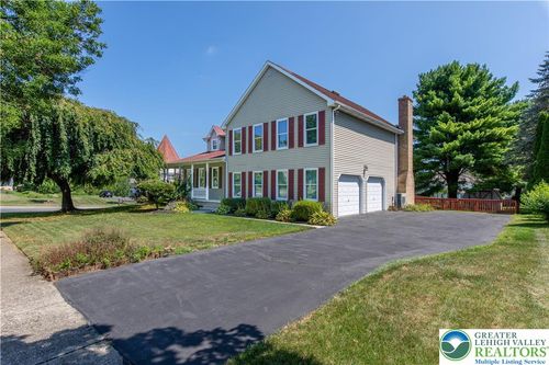5133 Meadow Ln, MACUNGIE, PA, 18062-9090 | Card Image