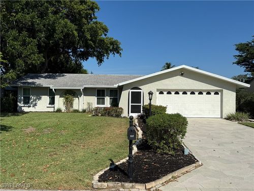537 Landmark Dr, NAPLES, FL, 34112-5247 | Card Image