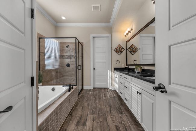 663 Private Road 1712, House other with 3 bedrooms, 3 bathrooms and null parking in Mico TX | Image 43
