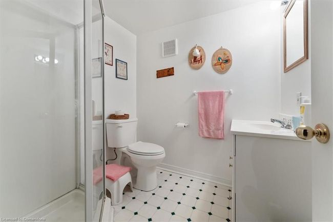 20 Lakeside Dr, House other with 5 bedrooms, 3 bathrooms and 6 parking in Grimsby ON | Image 30