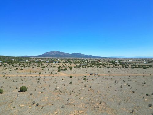36 Indian Sky Ln, Edgewood, NM, 87015-7047 | Card Image