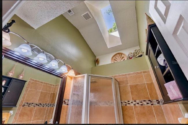 Primary bathroom | Image 22