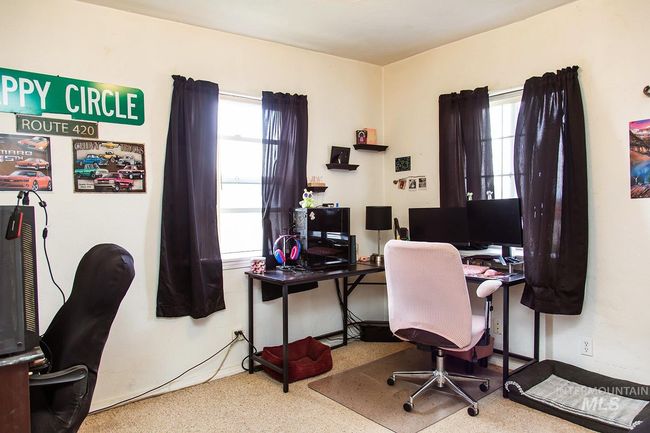 134 Maple Ave, Home with 2 bedrooms, 1 bathrooms and 2 parking in Hansen ID | Image 27