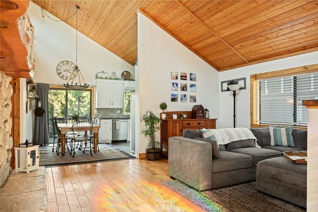 31297 All View Dr, House other with 4 bedrooms, 3 bathrooms and 6 parking in Running Springs CA | Image 6