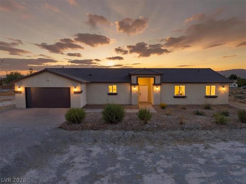 2101 E Dandelion St, Pahrump, NV, 89048-6306 | Card Image