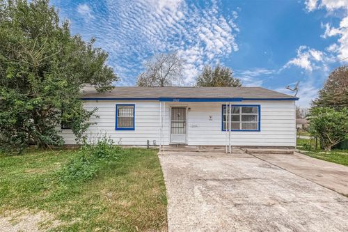 9302 Fairland Dr, Houston, TX, 77051-3115 | Card Image