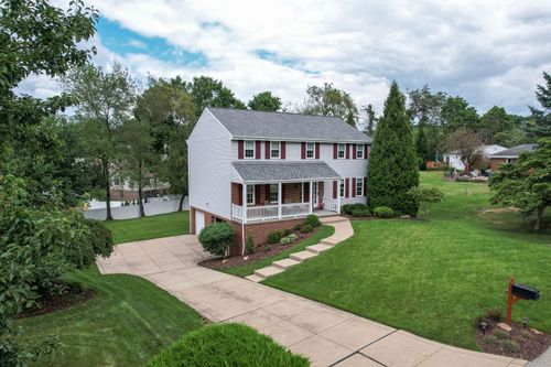 417 Topaz Dr, Allison Park, PA, 15101-4279 | Card Image