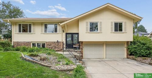 431 S 150th Cir, Omaha, NE, 68154-2802 | Card Image