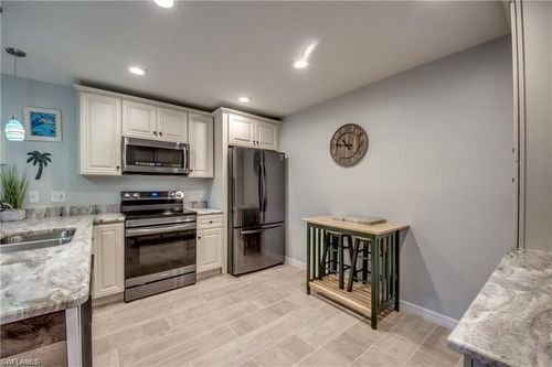 6337 Royal Woods Dr, FORT MYERS, FL, 33908 | Card Image