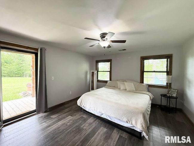 285 Twin Springs Loop, House other with 4 bedrooms, 3 bathrooms and null parking in Anna IL | Image 17