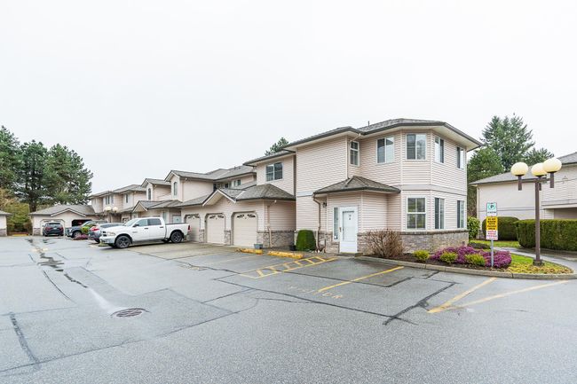 33 - 19060 Ford Road, Townhouse with 2 bedrooms, 2 bathrooms and 2 parking in Pitt Meadows BC | Image 1